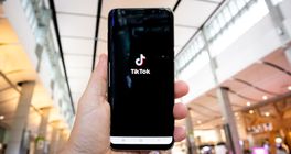 TikTok obnovuje partnerství s Universal Music Group a zavádí ochranu proti AI