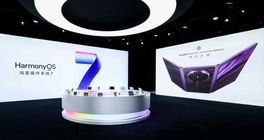 Nový Huawei Mate XT2 kombinuje trojité skládání s ochranou displeje