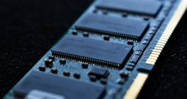 Samsung míří na výrobu paměti 1D do konce roku 2027, cílí na AI čipy HBM5