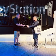 Legendární vtip PlayStationu se vrací. Tentokrát už bez krabičky