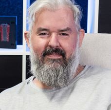 Slovo "poučovat" ve hře nechceme - O Cosmo Tales a herní edukaci s vedoucím projektu Zdeňkem Kvasnicou