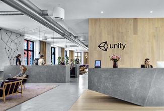 Unity se omlouvá za kontroverzní plány s poplatky za instalaci a slibuje změny