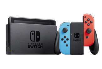 Problém uspokojit poptávku má už i Nintendo Switch