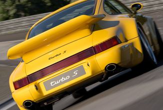Gran Turismo 7 v dubnové aktualizaci přiváží Porsche 911 Turbo S i nové závody