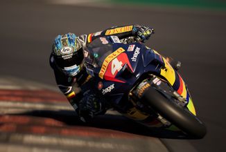 RIDE 6 přináší gameplay záběry a láká na 340 motocyklů, dva režimy a souboje s reálnými jezdci