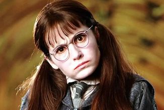 Moaning-Myrtle-Character-Bio.webp