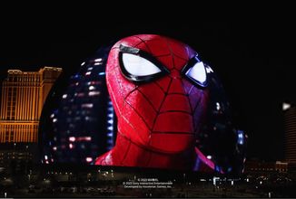 Las Vegas rozzářil Xbox a potom obří Spider-Man