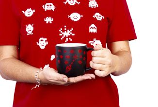 Viděli jste náš nový merch? INDIAN INVADERS jsou tady a vy je můžete mít ještě do Vánoc!