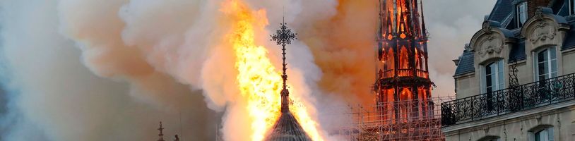 Ve virtuální realitě se stanete hasičem zachraňujícím Notre-Dame