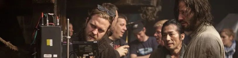 Režisér, který prošustroval miliony od Netflix na drogy, chlast a chlebíčky zná svůj trest