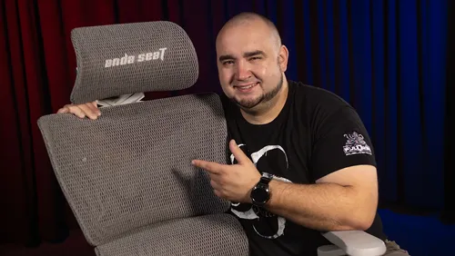 AndaSeat X-Air Pro je křeslo, které vás usadí (v pěti polohách)
