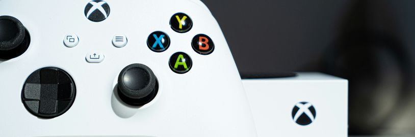 Šéf Xbox Game Studios vysvětluje důvod vydávání některých her současně na PS5