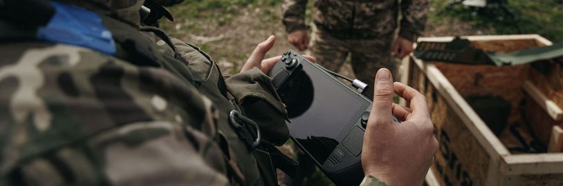 Ukrajinská armáda využívá Steam Deck pro dálkové ovládání kulometů