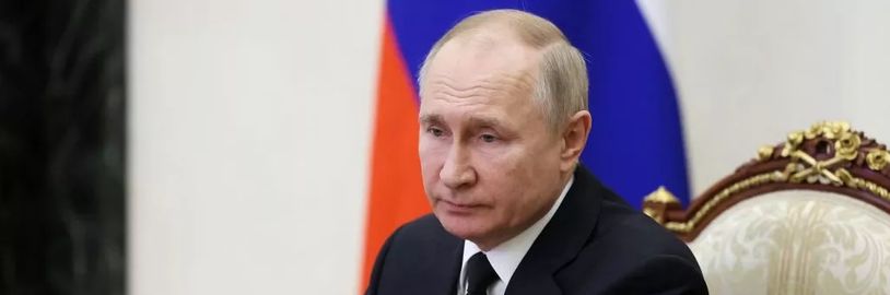 Bez PlayStationu, Xboxu a Nintenda. Putin chce v Rusku vyrábět vlastní herní konzole a přenosné počítače
