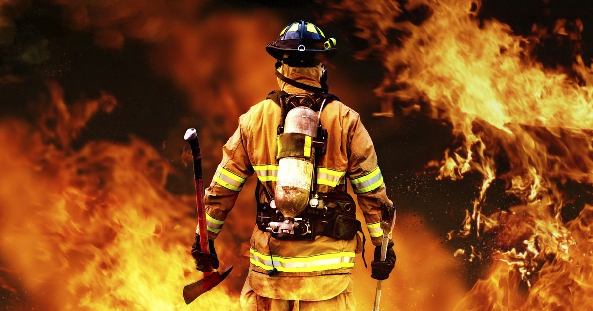 In Fire Commander, you are in command of a squad of firefighters.