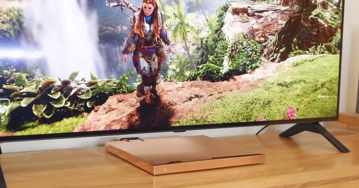 DIY assembled a functional PlayStation 5 Slim at home
